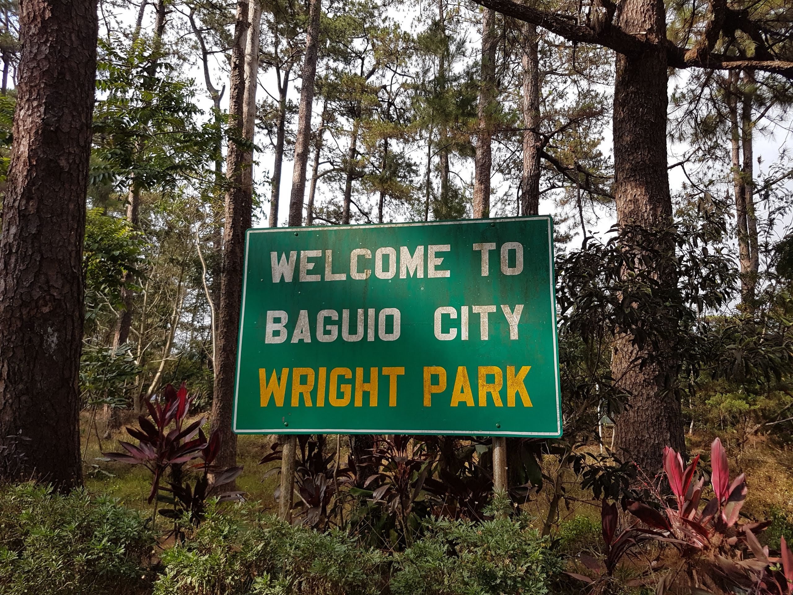 Tradisyunal na dampa ng Ifugao sa Baguio Botanical Garden malapit sa Wright Park